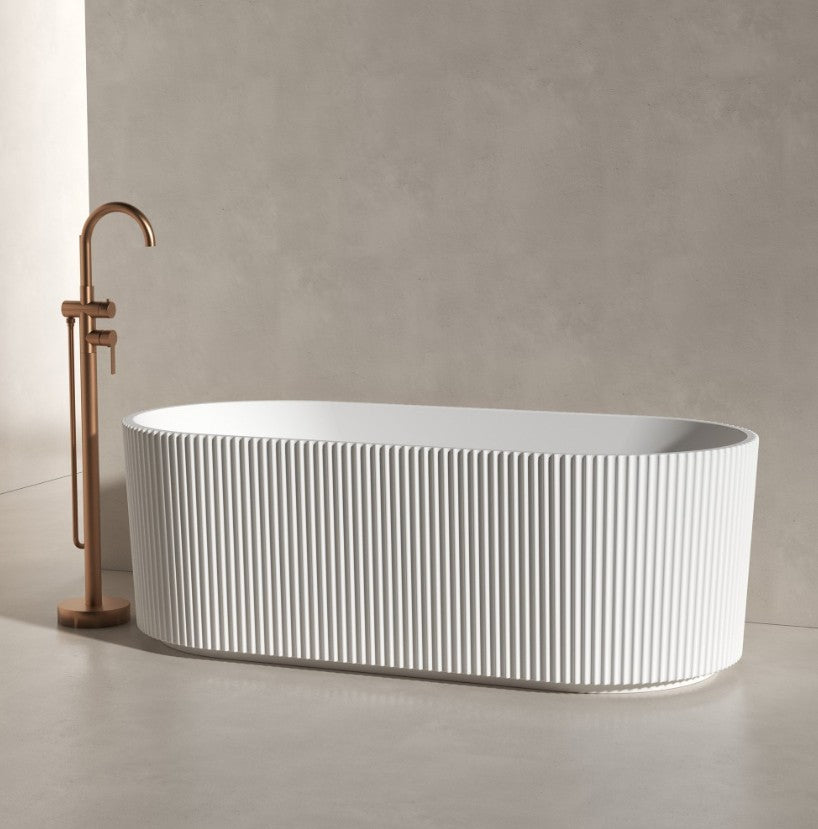 Baignoire îlot HARÈS blanc mat en acrylique